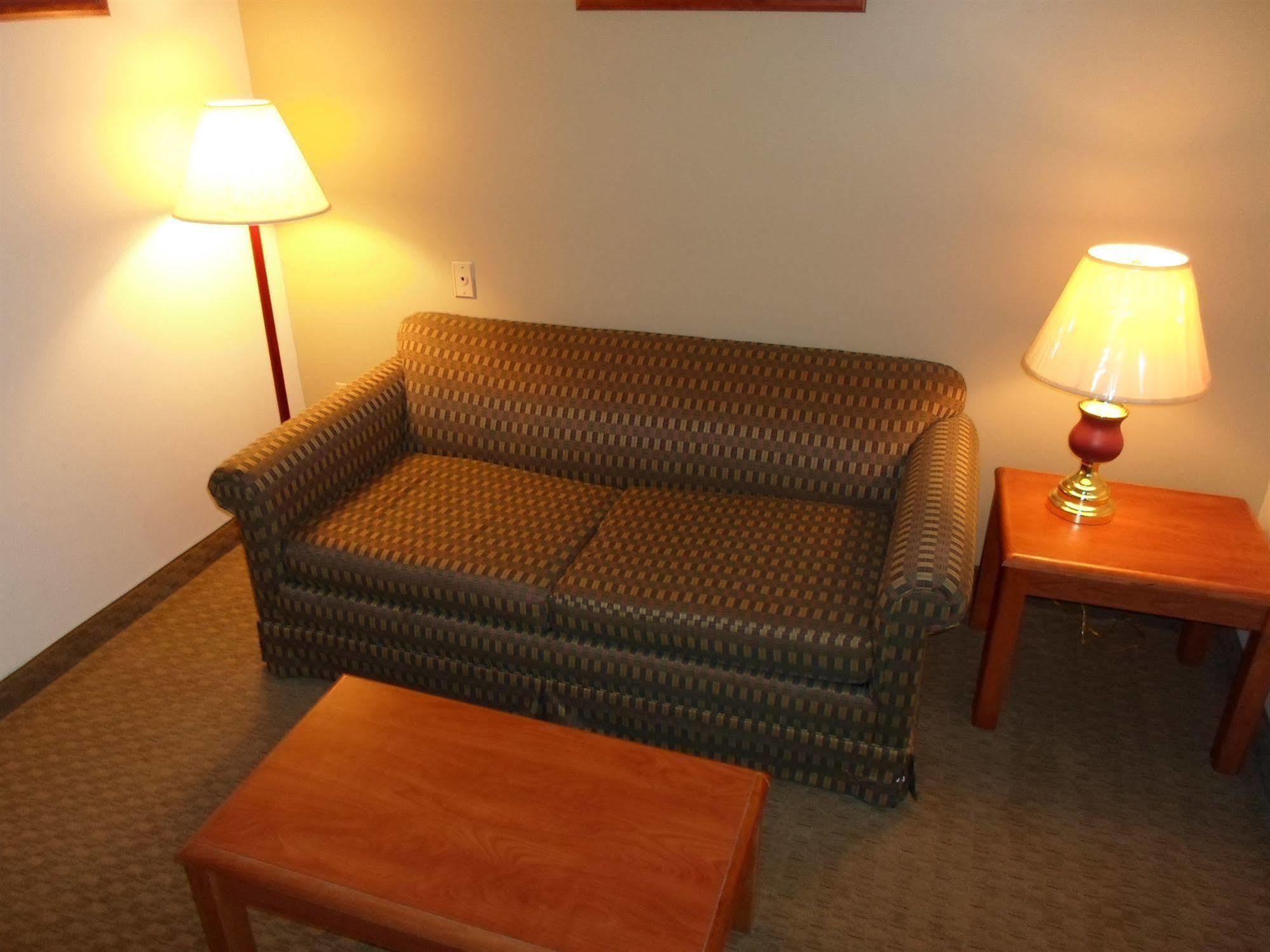 Baymont By Wyndham Hotel