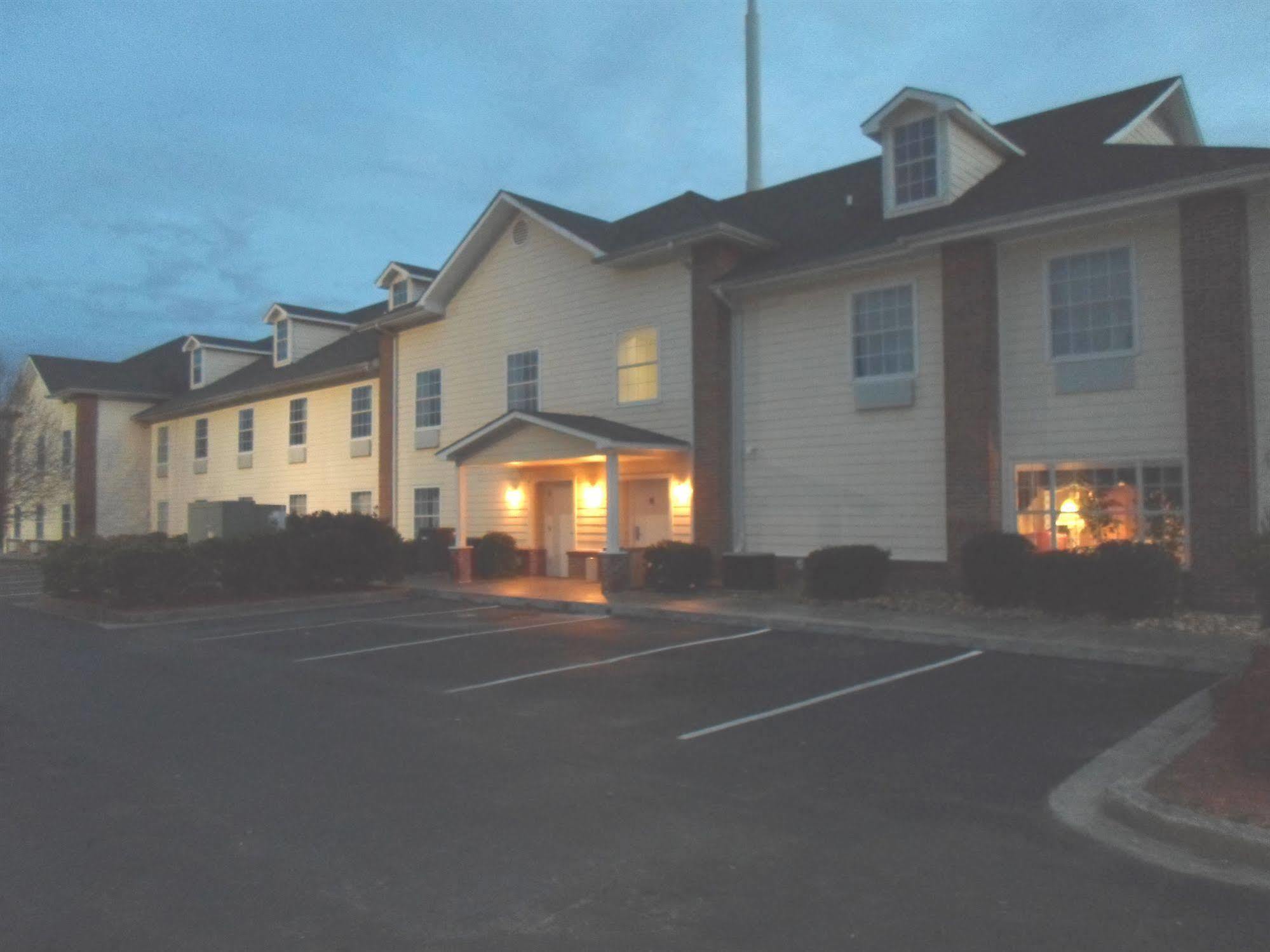 Hotel Baymont By Wyndham