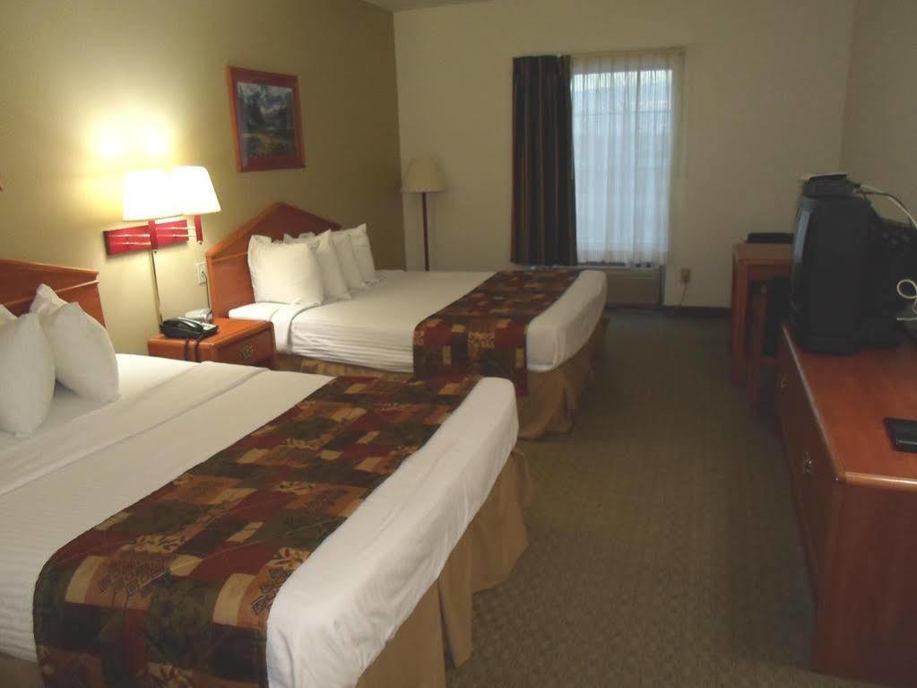 Hotel Baymont By Wyndham 2*